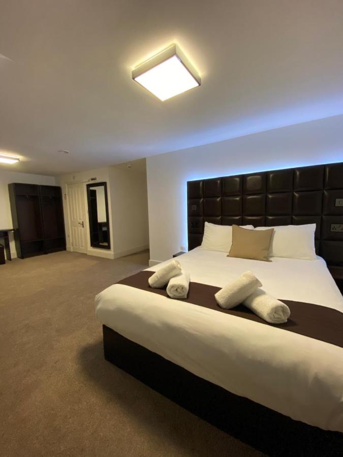 The Charles Hotel 채텀 외부 사진