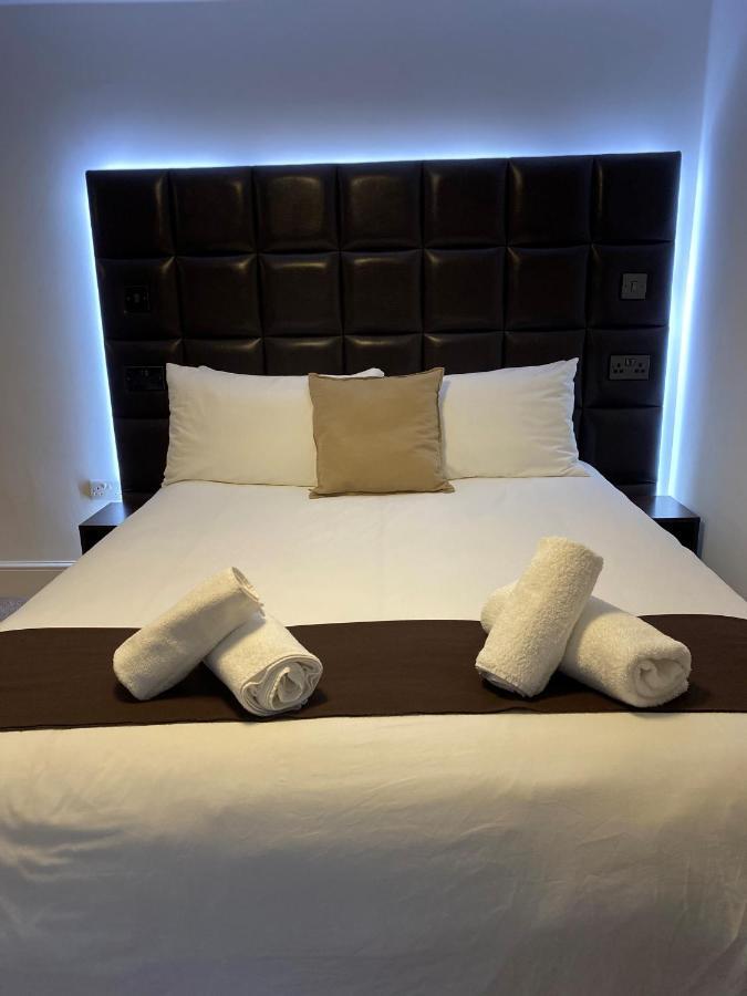The Charles Hotel 채텀 외부 사진
