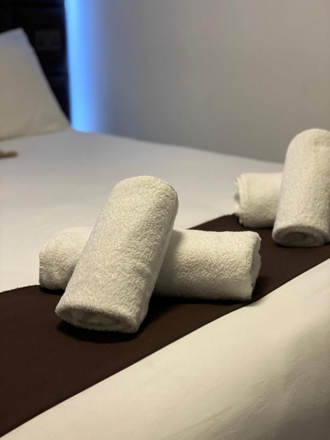 The Charles Hotel 채텀 외부 사진