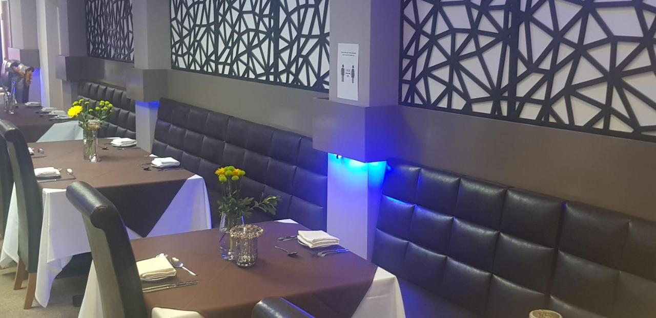 The Charles Hotel 채텀 외부 사진